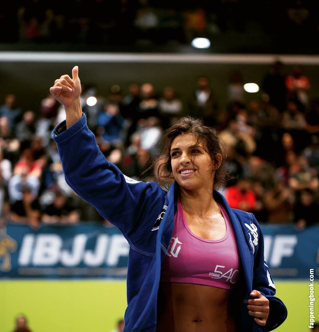 MacKenzie Dern erome Latest Exclusive Leaked Photos