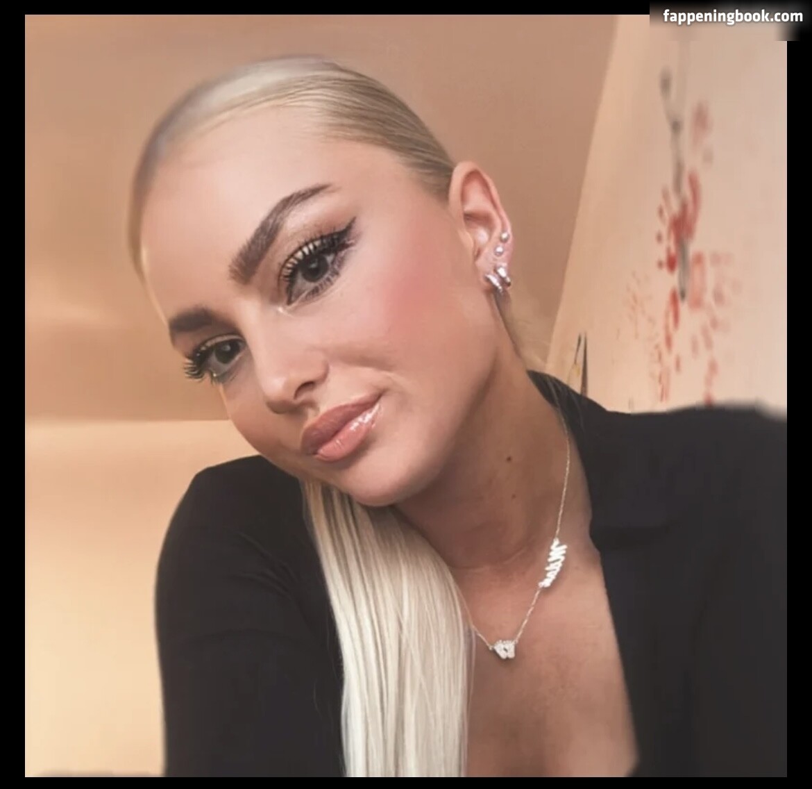 Blonde_ellie erome Latest Exclusive Leaked Photos