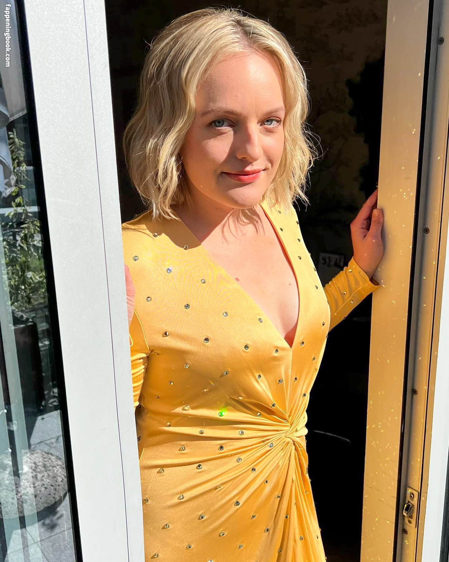 Elizabeth Moss erome Latest Exclusive Leaked Photos