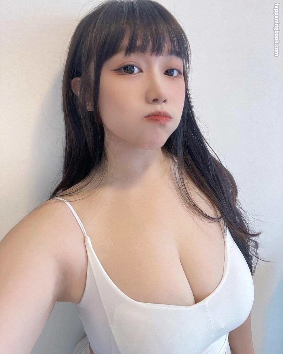 Emma Ouyang erome Latest Exclusive Leaked Photos